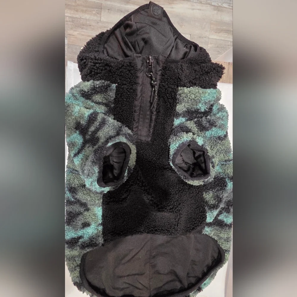 Canada Pooch Camouflage Dog Hoodie - Picture 3 of 4